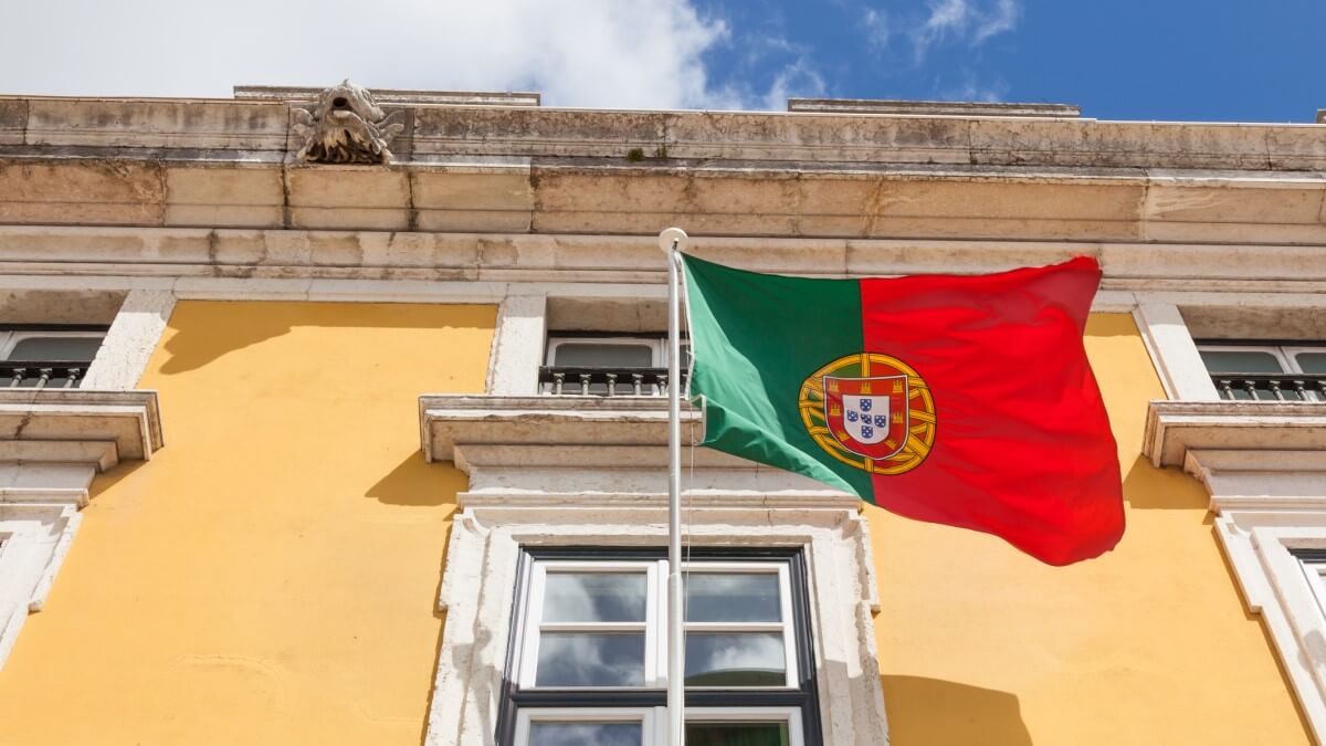 portugal-to-remove-testing-requirement-for-vaccinated-travellers