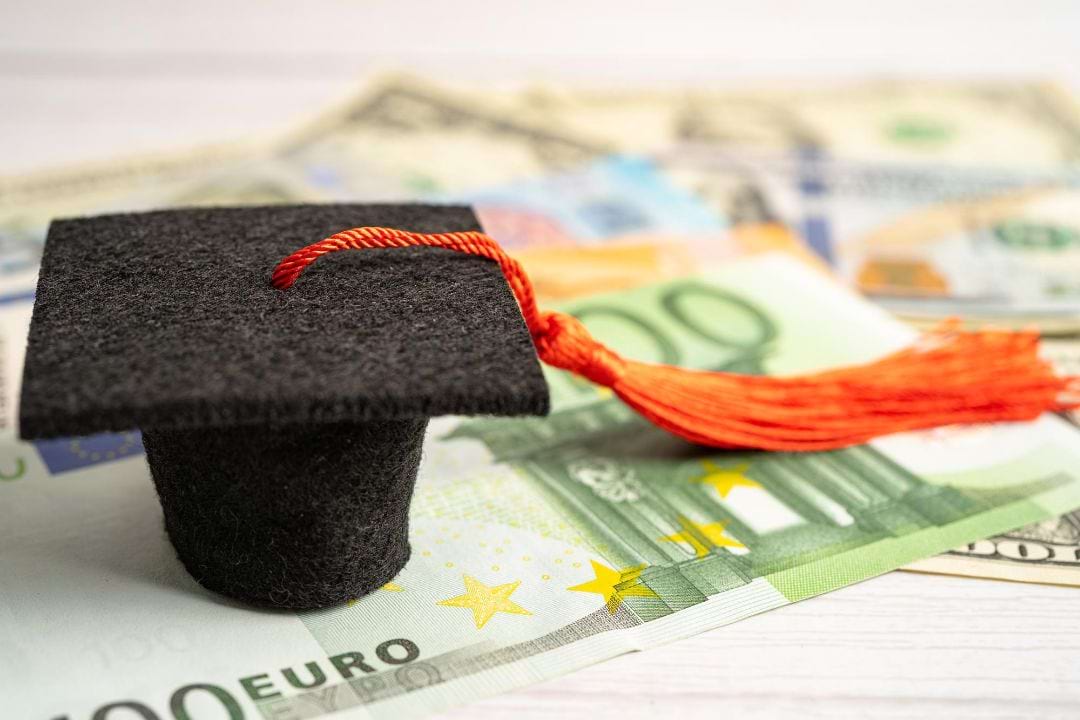 portugal-rewards-bachelors-and-masters-graduates-with-incentive-bonuses
